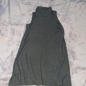 Dress/ can be worn under leggings